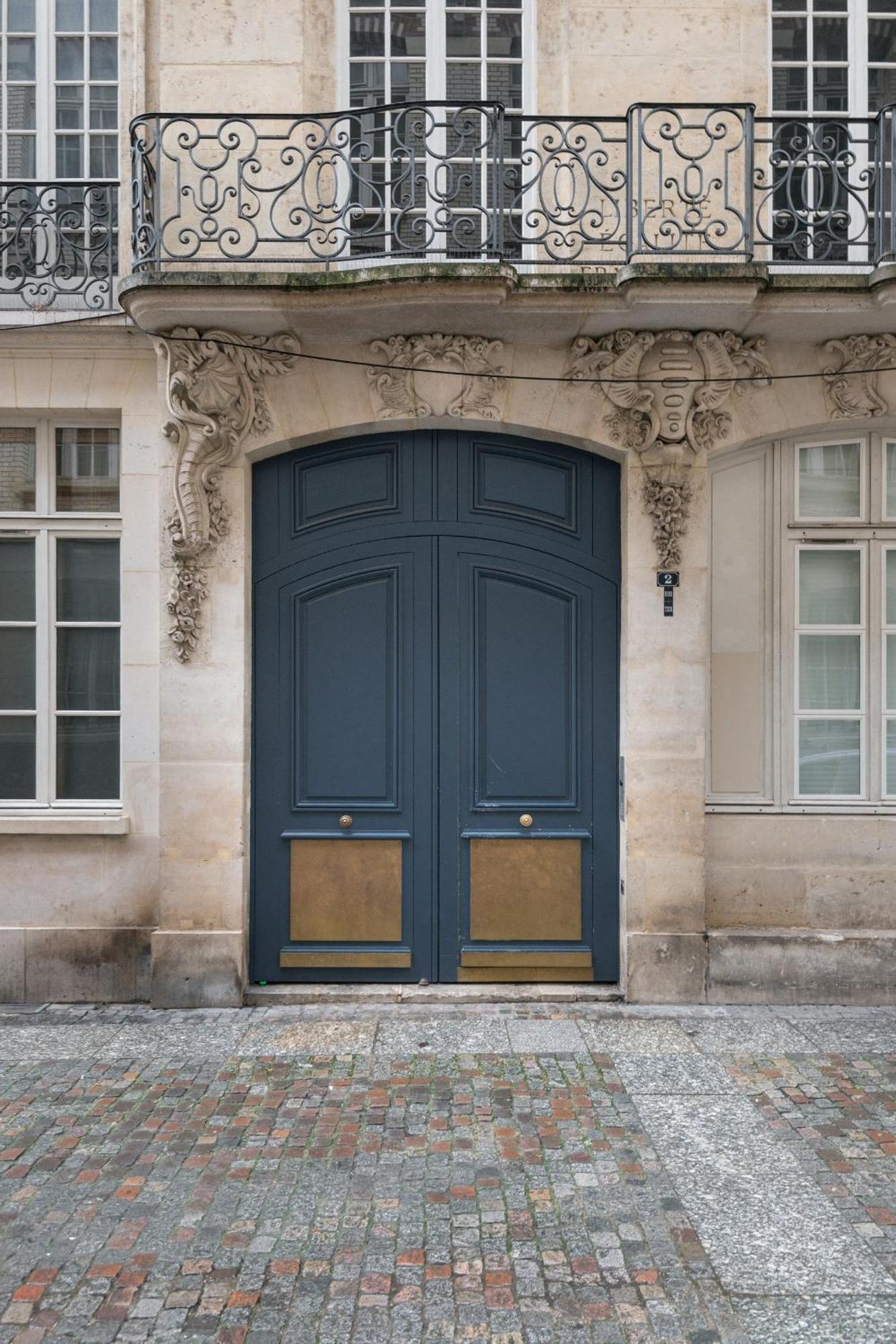 Au Coeur De Paris - Appartement Historique De Madame Du Barry Bagian luar foto