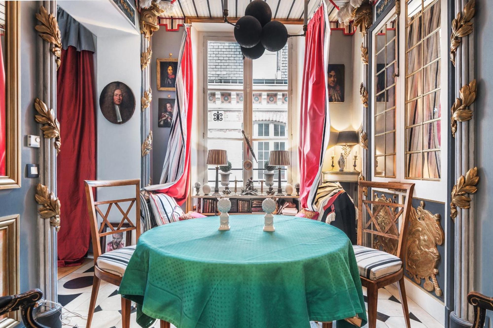 Au Coeur De Paris - Appartement Historique De Madame Du Barry Bagian luar foto